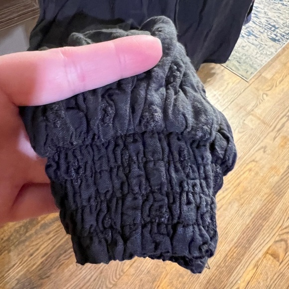 Old Navy Blouse - Picture 6 of 8